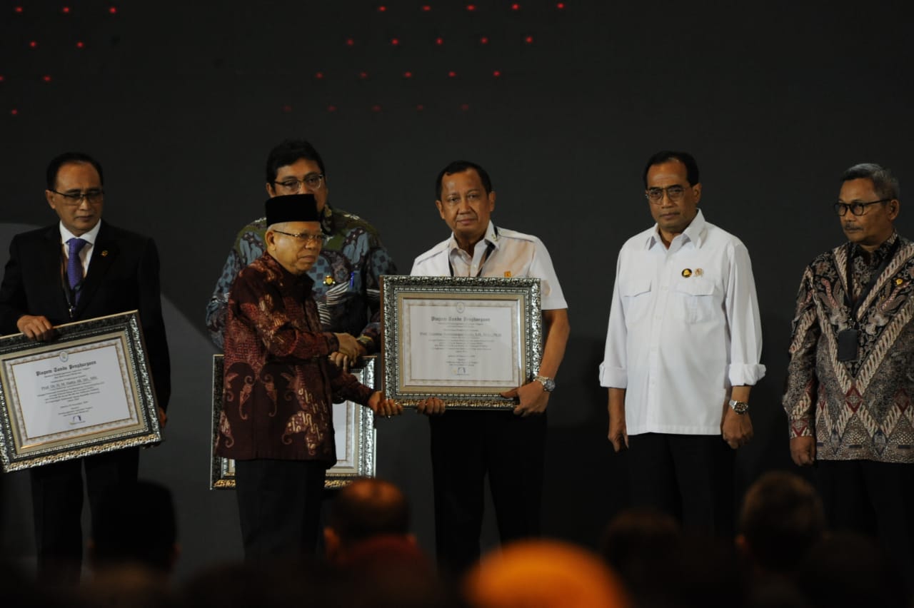Penghargaan Zona Integritas Unit Kerja Menuju Wilayah Bebas Dari Korupsi